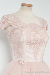 Vintage Knee Length A Line Pearl Pink Lace Homecoming Dresses